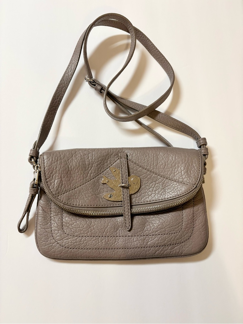Marc Jacobs Taupe Pebbled Leather Crossbody with silvertone Bird Emblem puddy
